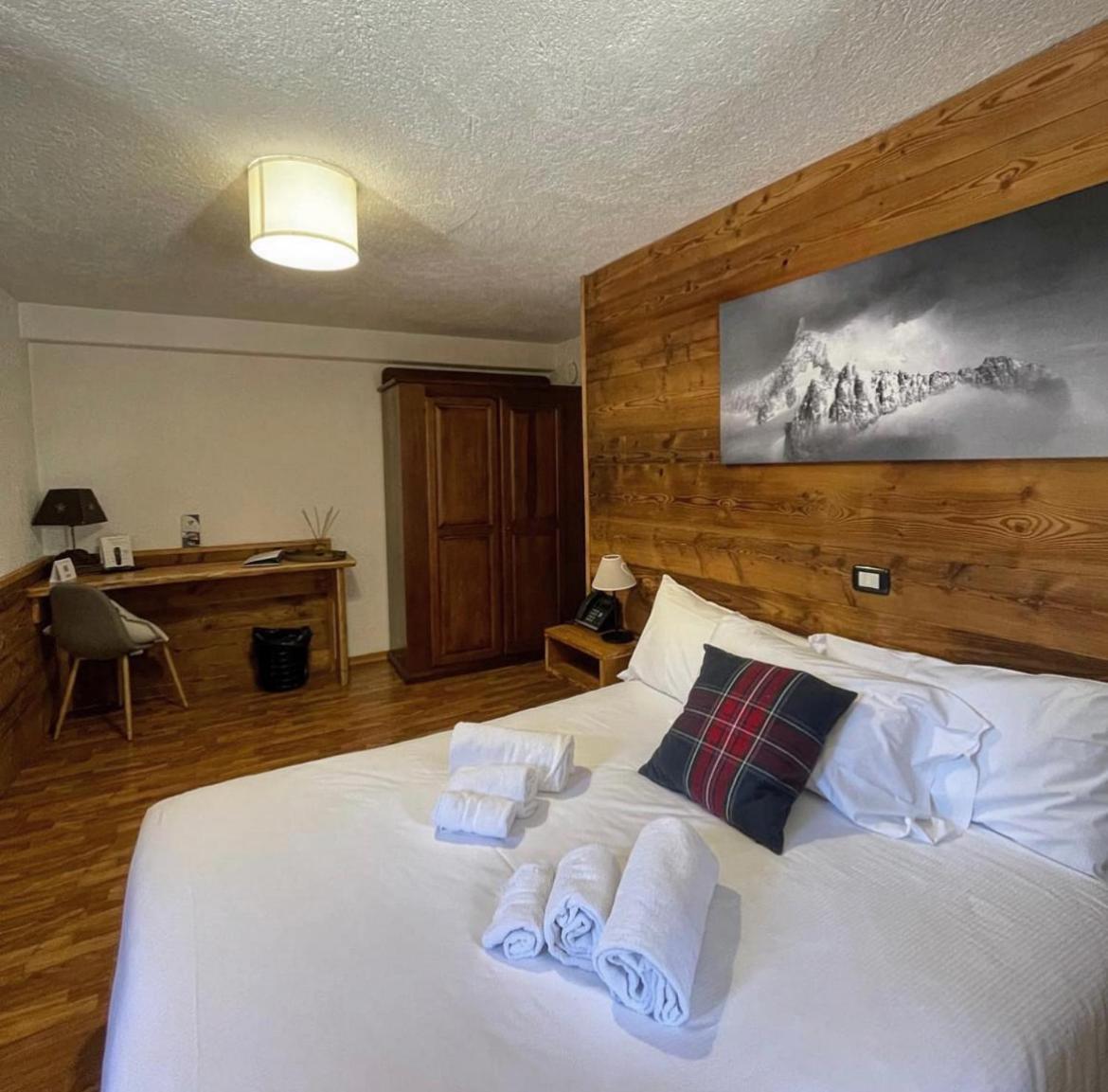 Hotel Coeur Du Village لا تْويلي المظهر الخارجي الصورة