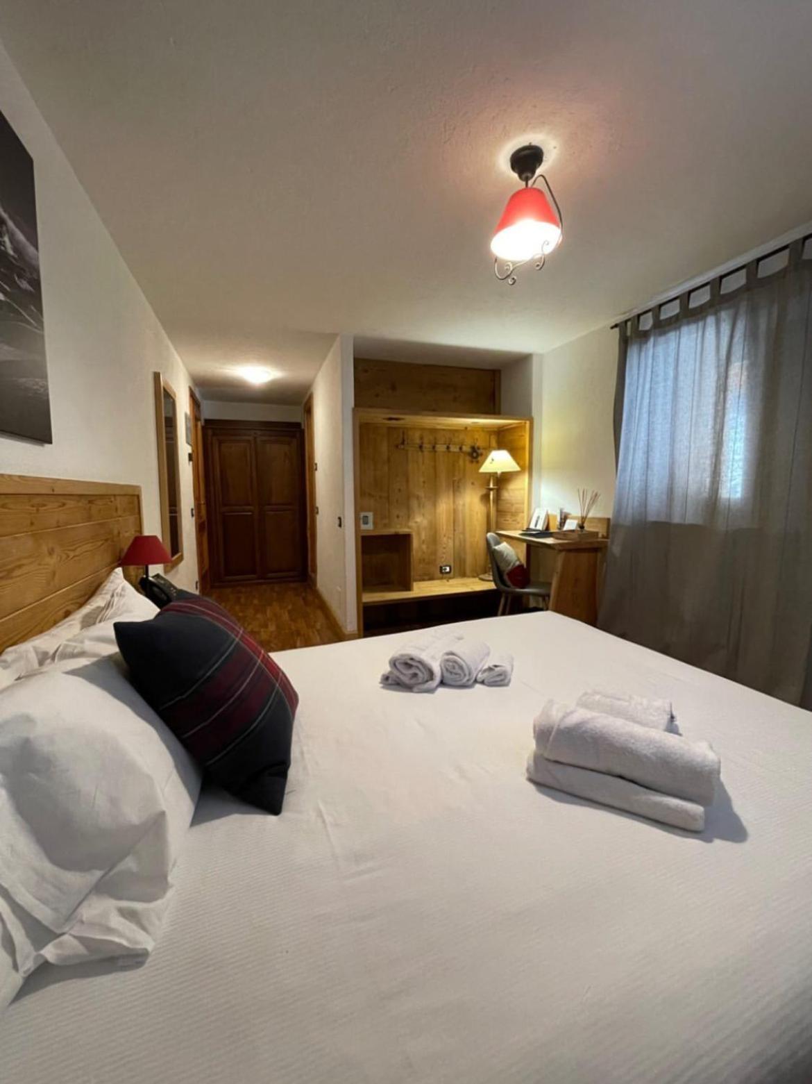 Hotel Coeur Du Village لا تْويلي المظهر الخارجي الصورة